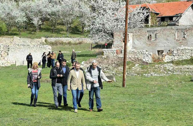 На срушеним темељима почињемо нови живот